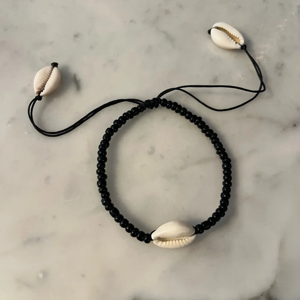 Shell Bracelet Set - Picture 6 of 8